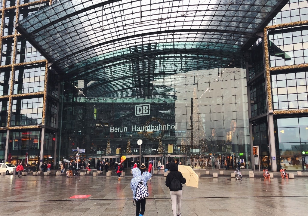 Berlin Central Station outside
