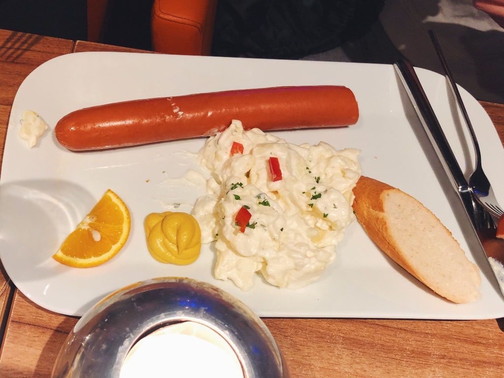 Berlin Food Lounge sausage